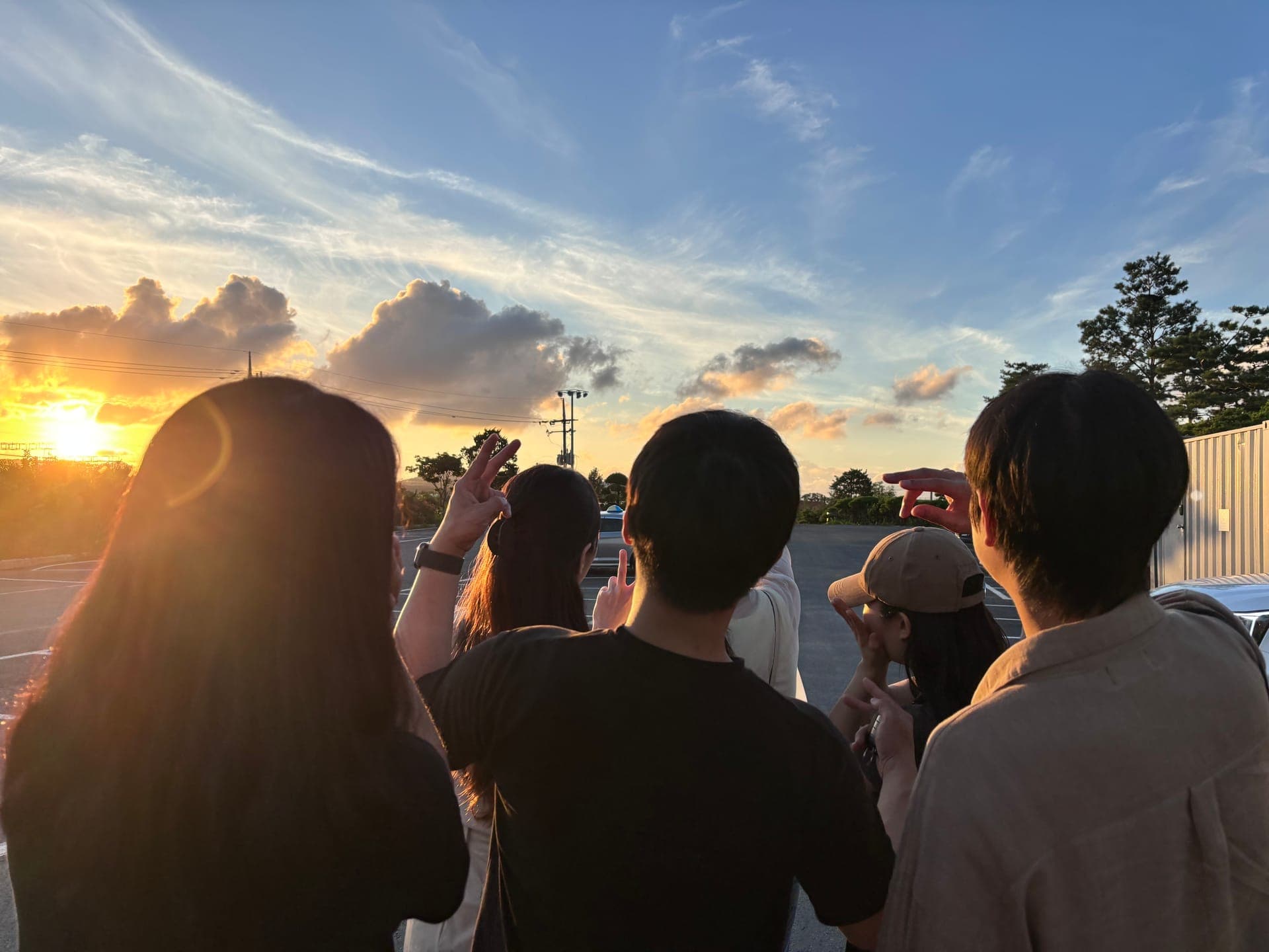 행신교회 청년회 수련회장 앞 단체 모습